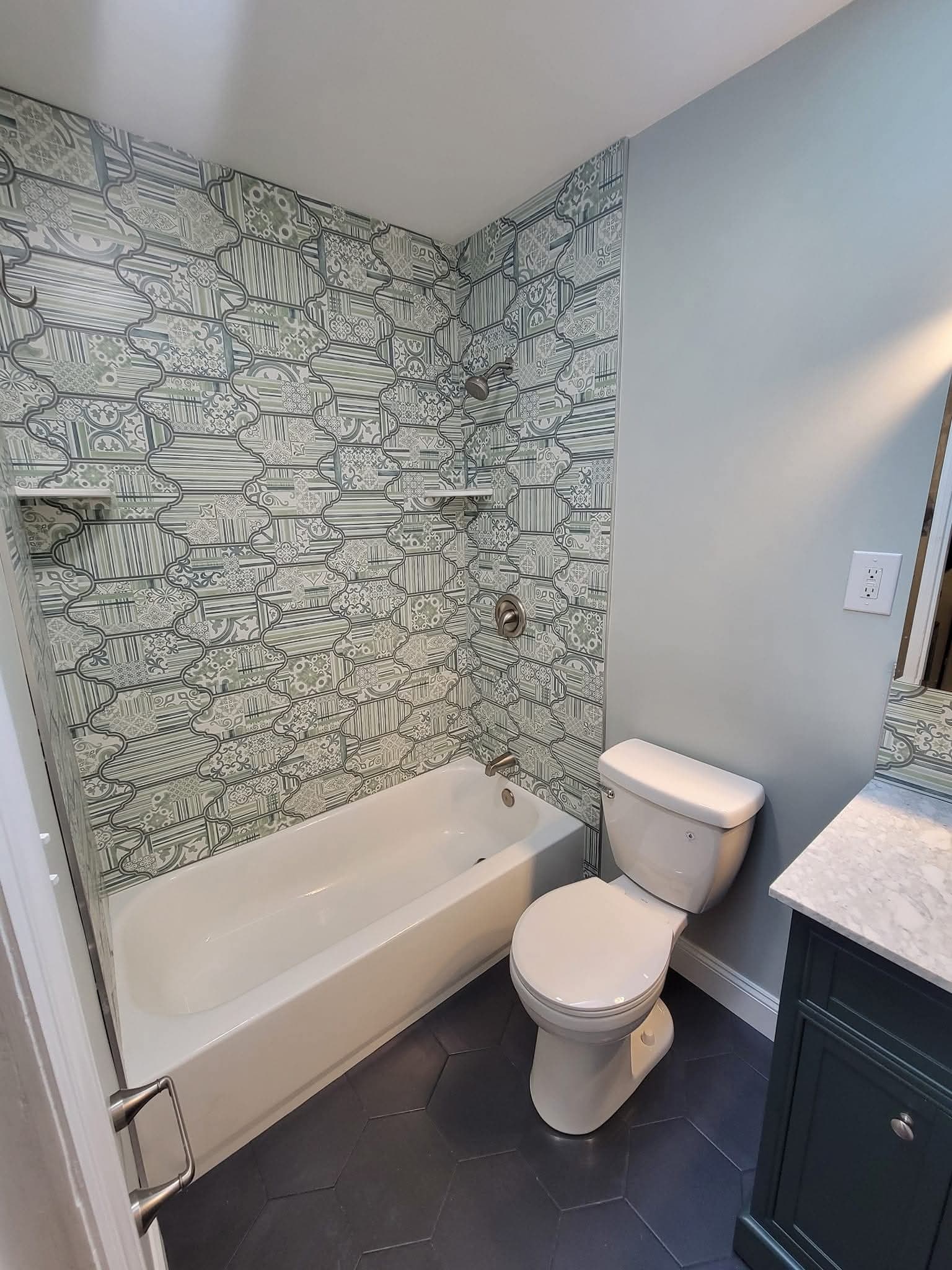 Tub & shower, Moroccan tile